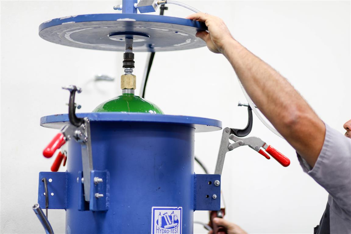 La importancia de la prueba hidrostática para verificar la integridad de los cilindros de aire comprimido